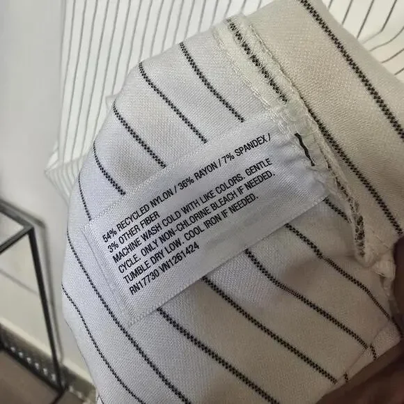 Wild Fable Womens Large White Pinstripe Cutout Short Sleeve Mini Dress VN1261424 - Picture 4 of 5